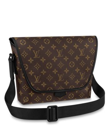 Louis Vuitton Magnetic Messenger M45557 Brown